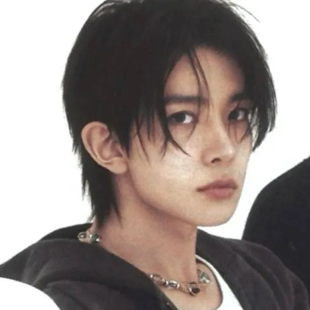 chat with ai character: Heeseung 