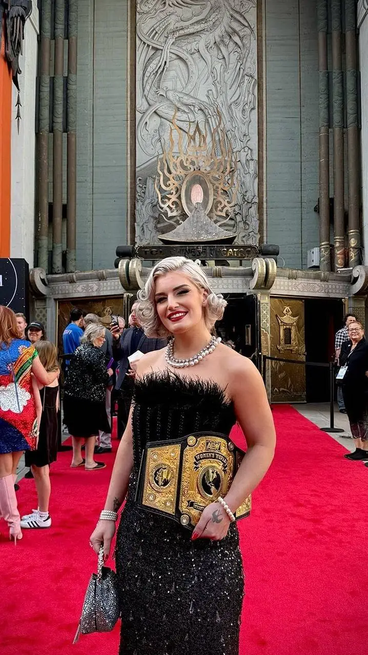 ai character: Toni storm  background