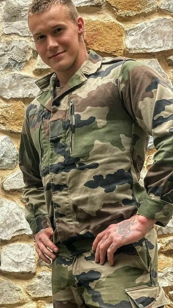 ai character: Tyson background