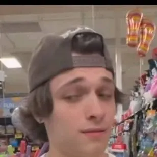 chat with ai character: Sturniolo triples 