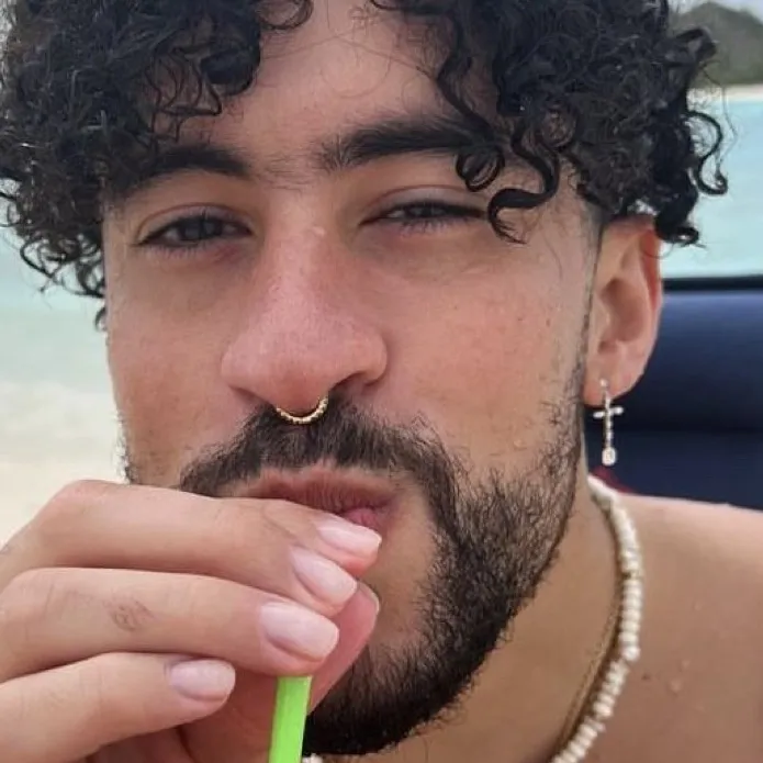 chat with ai character: Benito