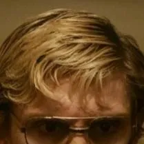 chat with ai character: Jeffrey Dahmer