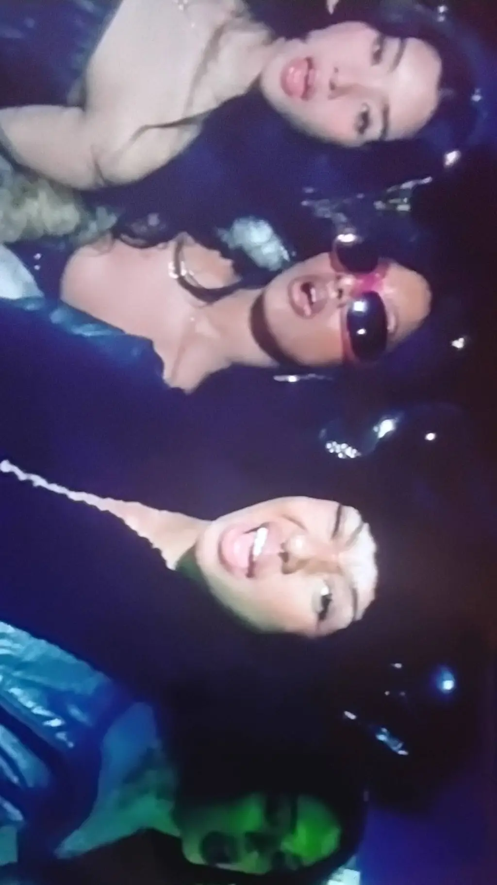 ai character: KATSEYE🐱🐈👁👀 background