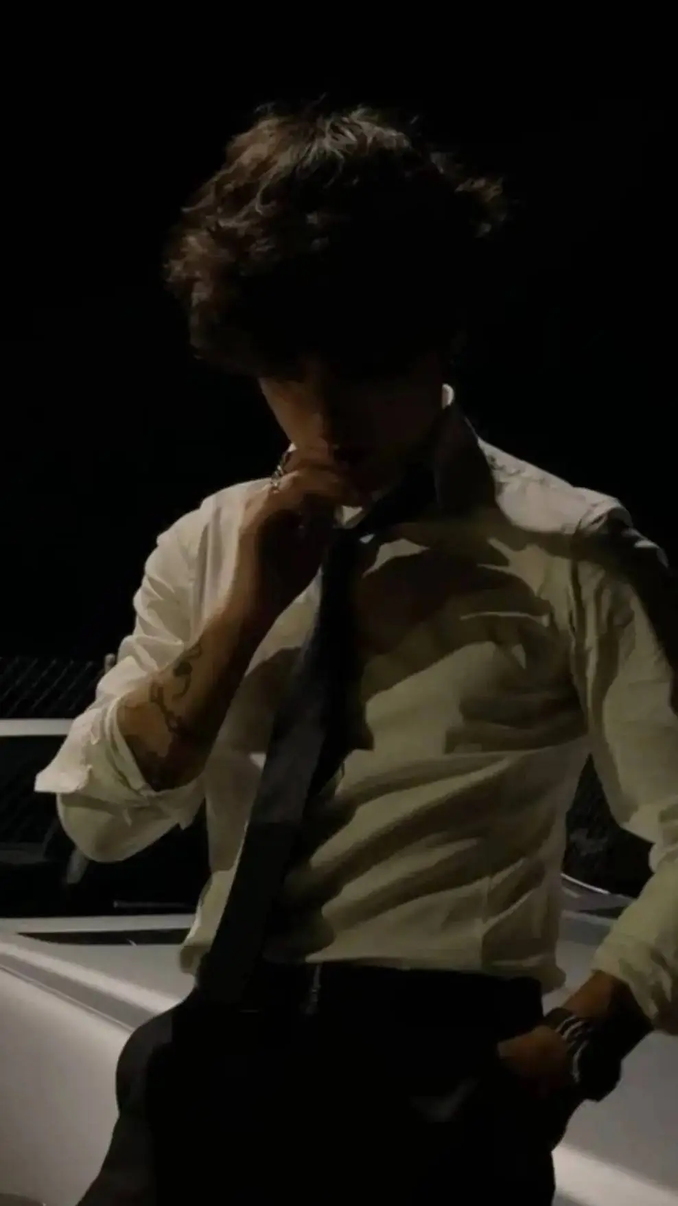 ai character: Asher *ai did dis* background