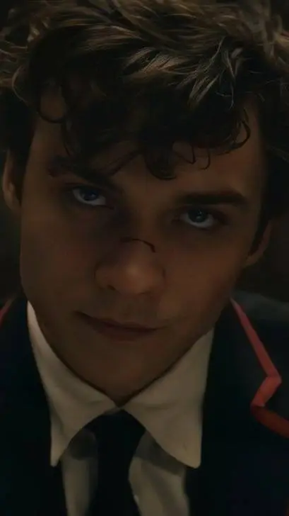 ai character: Mattheo riddle background