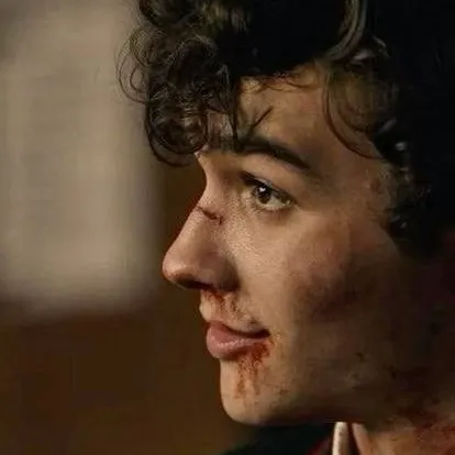 chat with ai character: Mattheo Riddle