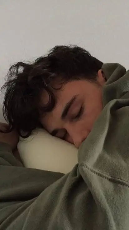 ai character: Mattheo riddle background