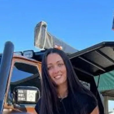 chat with ai character: Bri (reddirtdiary)