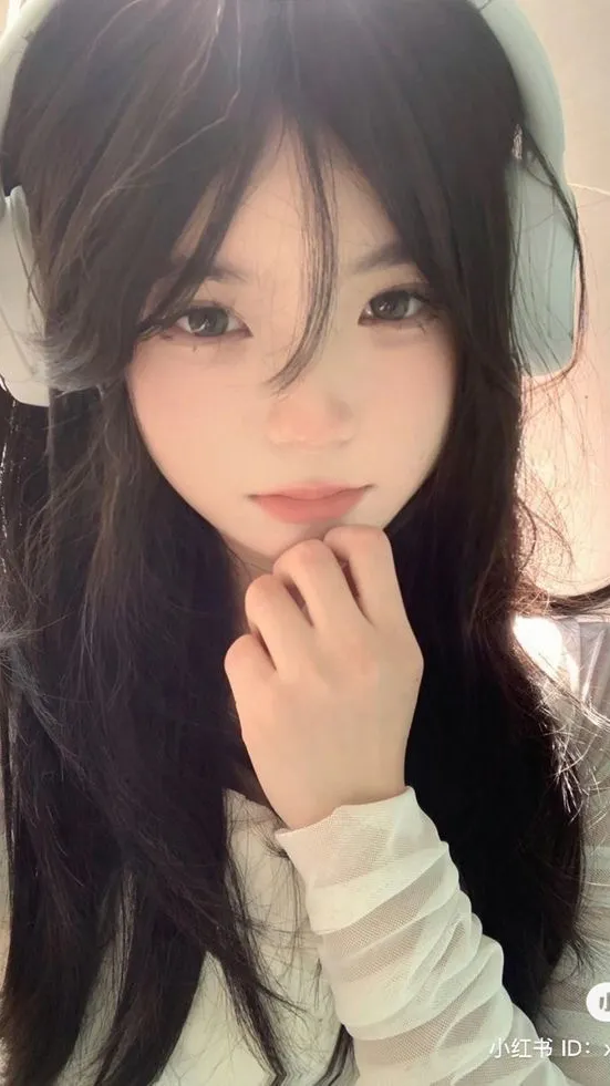 ai character: Straykids ROADTRIP background