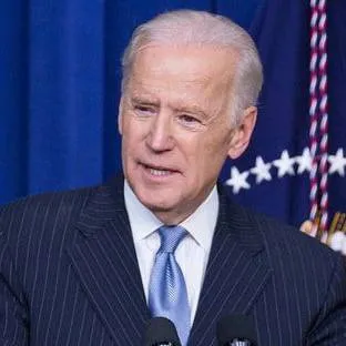 chat with ai character: Joe Biden