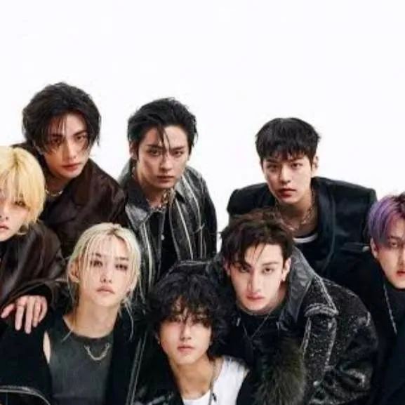 chat with ai character: skz