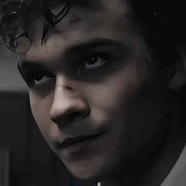 chat with ai character: Mattheo ❤️‍🩹