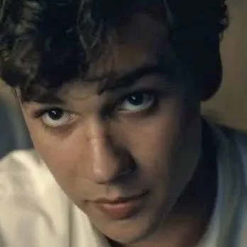 chat with ai character: ❤️‍🩹 Mattheo