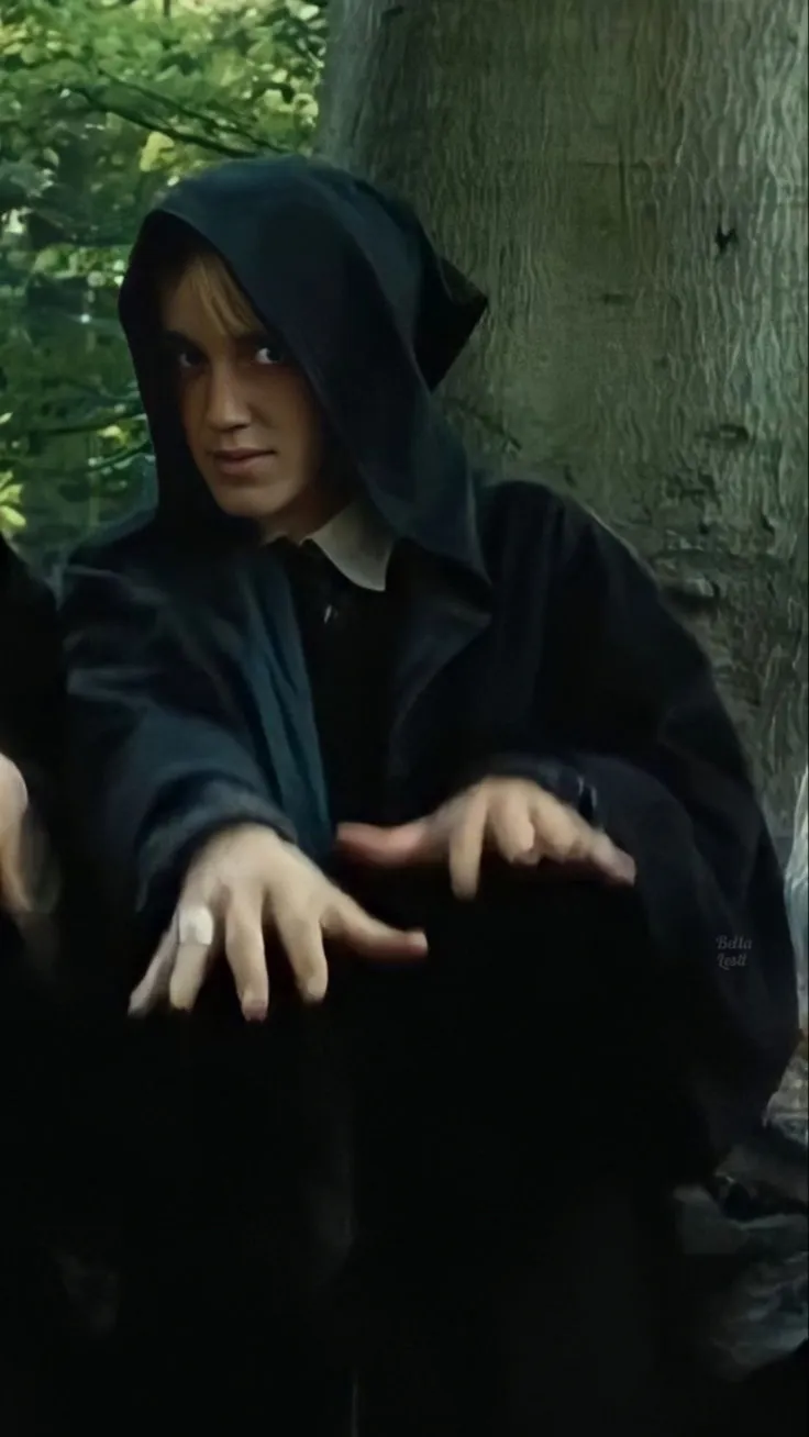 Talkie AI - Chat with Draco Malfoy 