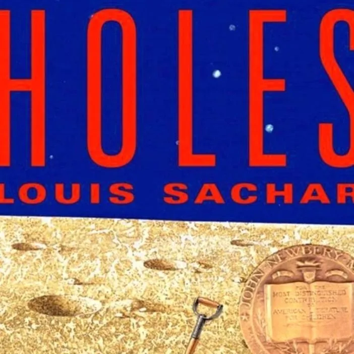 chat with ai character: HOLES♡♡