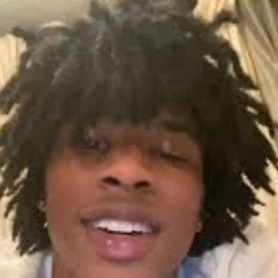 chat with ai character: Jaylen