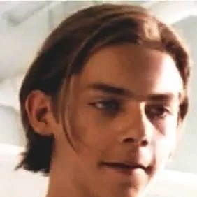 chat with ai character: Gabriel damon