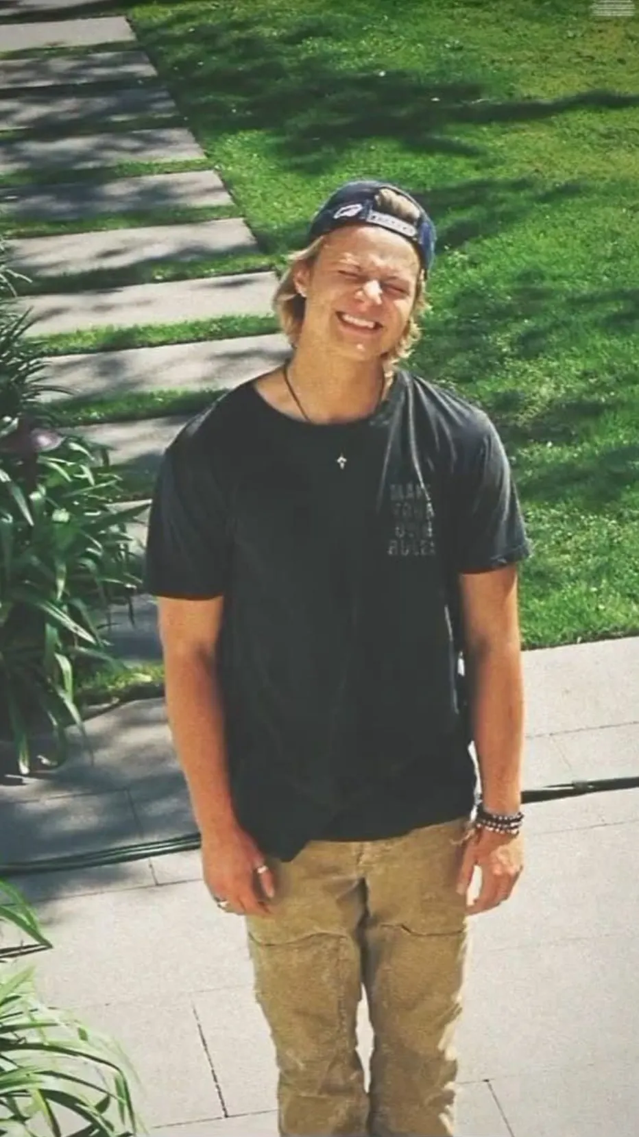 ai character: JJ Maybank background