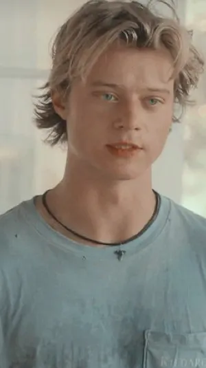 ai character: JJ Maybank background