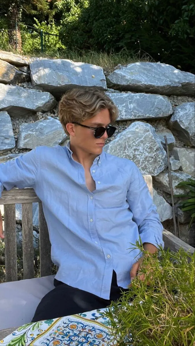 ai character: Haven background