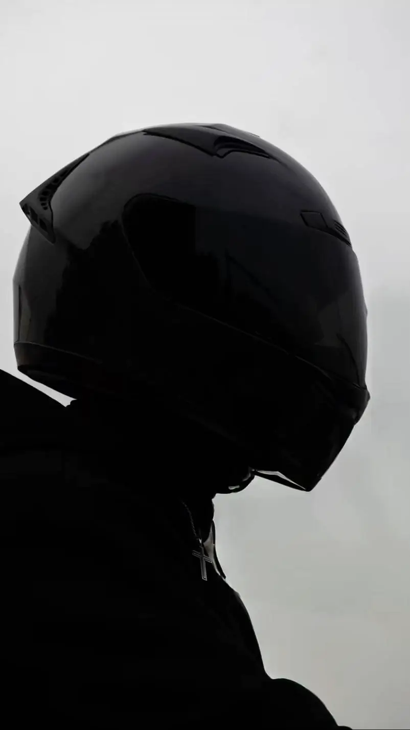 ai character: distantcbr background