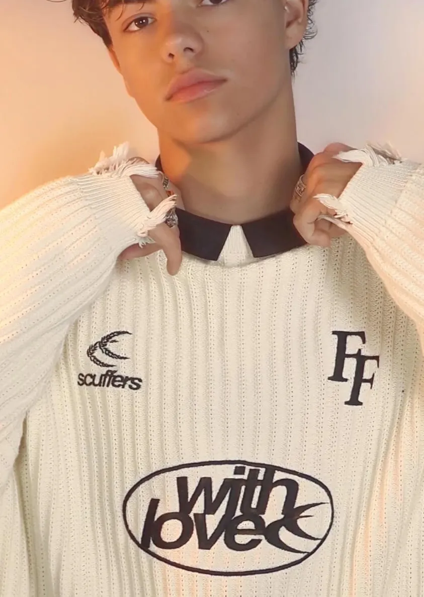 chat with ai character: Malachi Barton 