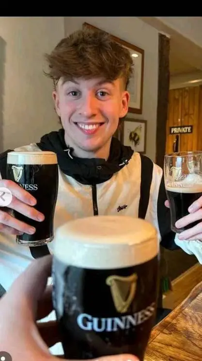 ai character: heinz/ bov boys background