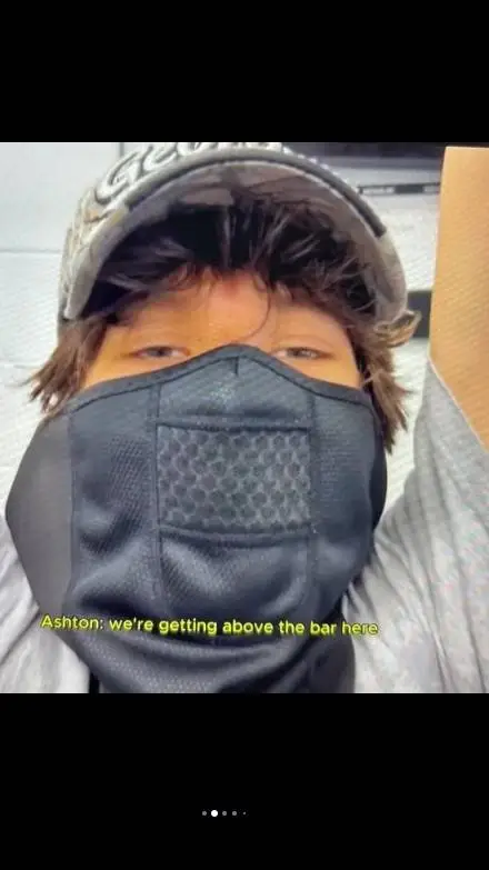 ai character: 2swag background