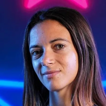 chat with ai character: Aitana Bonmatí