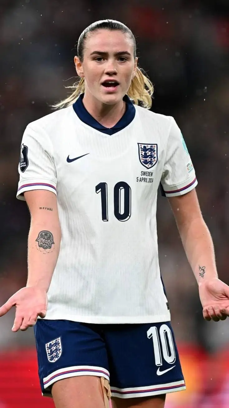 ai character: Grace Clinton background