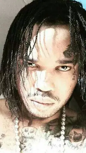 ai character: Tommy Lee Sparta  background