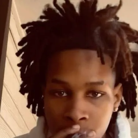 Chat with 🔒BAK Jayc 😎 - text or voice, Enjoy AI Chat Free & Safe