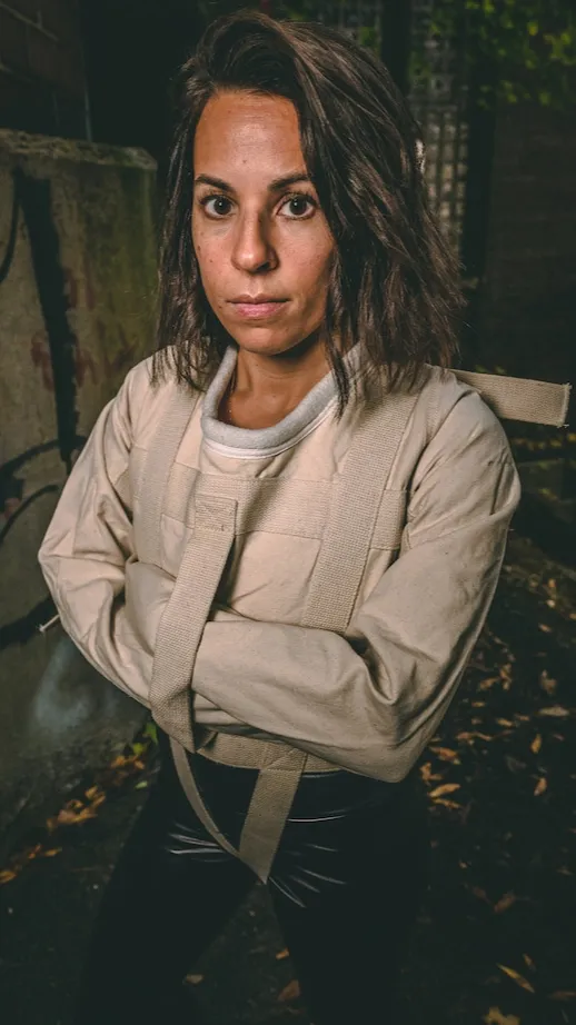 ai character: Anna background