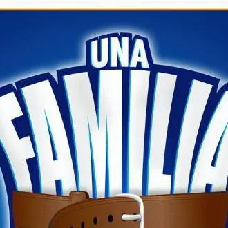 chat with ai character: una familia de 10