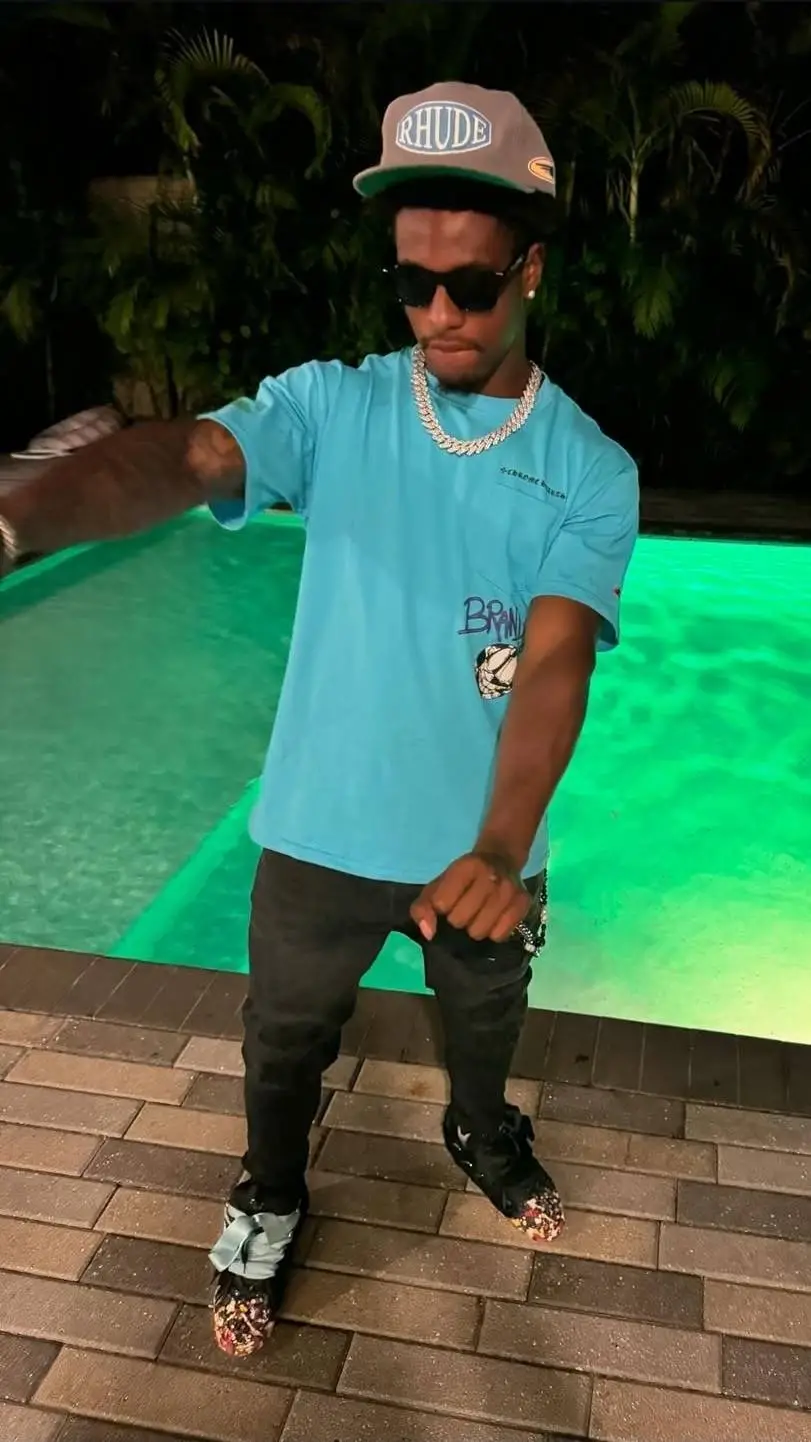 ai character: Jason  background