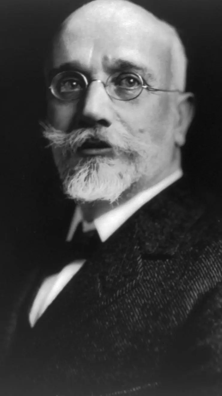 ai character: Venizelos  background