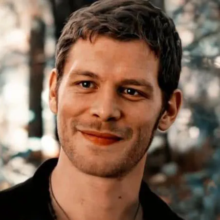 chat with ai character: Klaus Michaelson