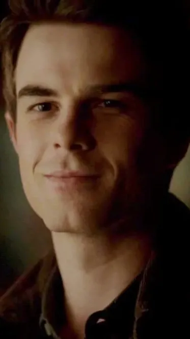 ai character: Kol Michaelson background