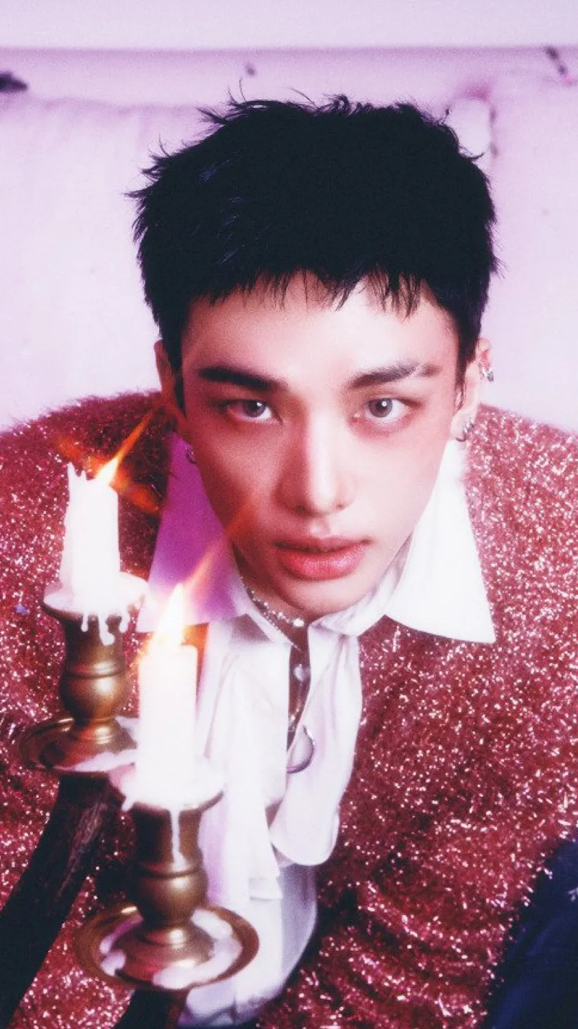 Talkie AI - Chat with Hwang Hyunjin