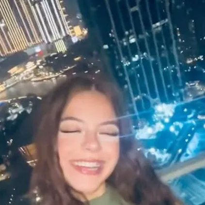 chat with ai character: Lili