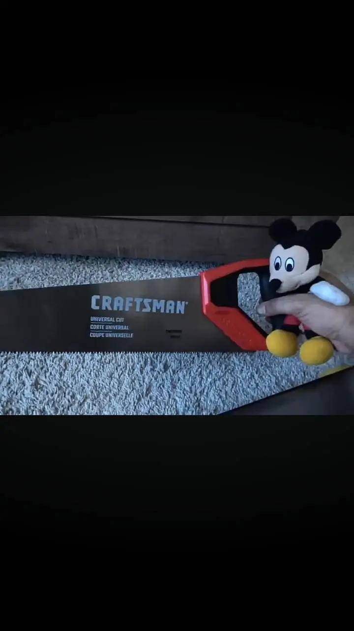 ai character: Baby Mouse background