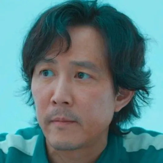 chat with ai character: SG SLEEPOVER