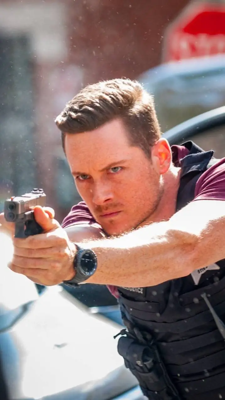 ai character: Chicago pd  background