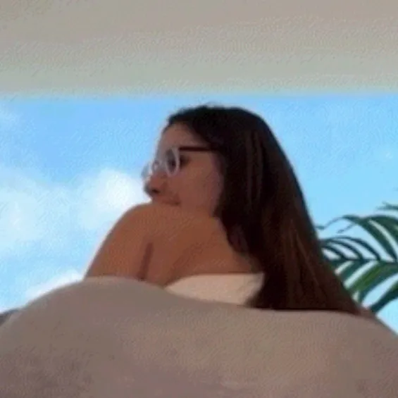 chat with ai character: Violet 