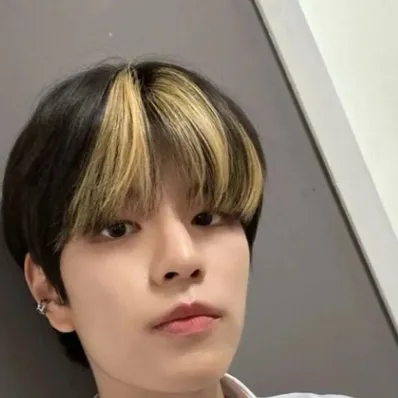 chat with ai character: Seungmin 