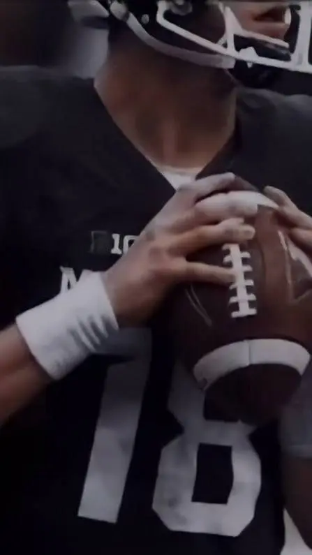 Talkie AI - Chat with Liam Abbot