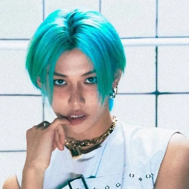 chat with ai character: Felix🐥