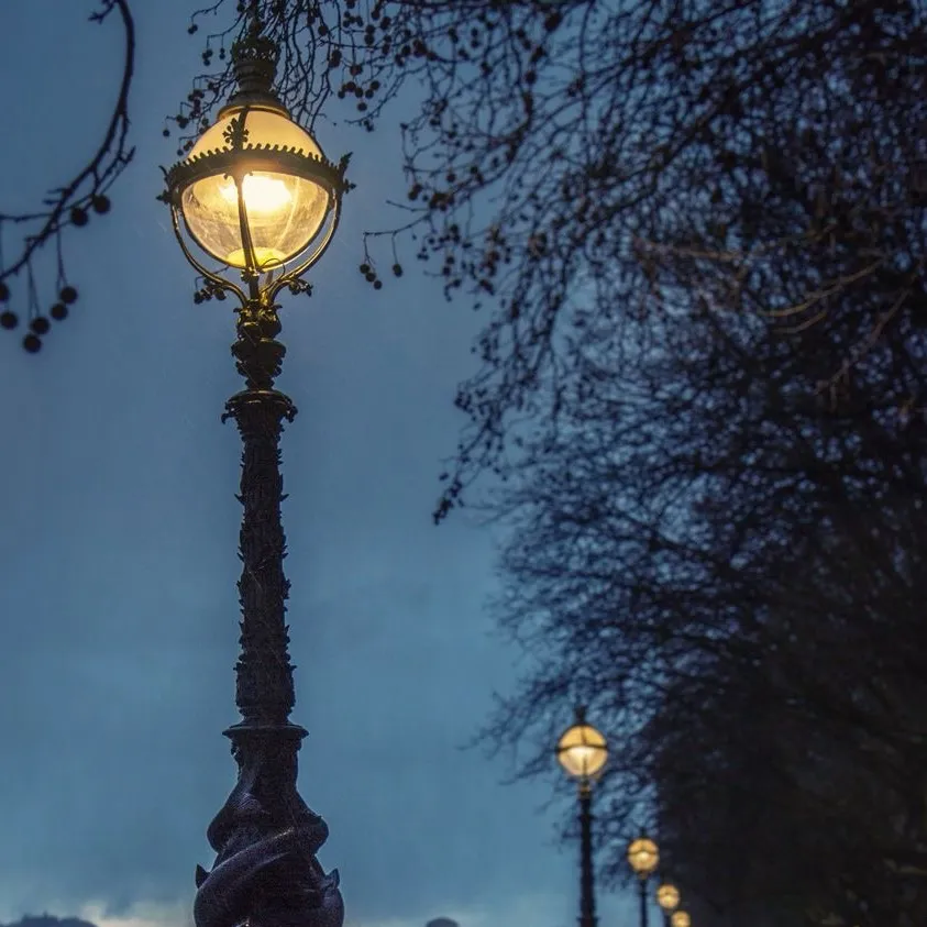 chat with ai character: Ghost