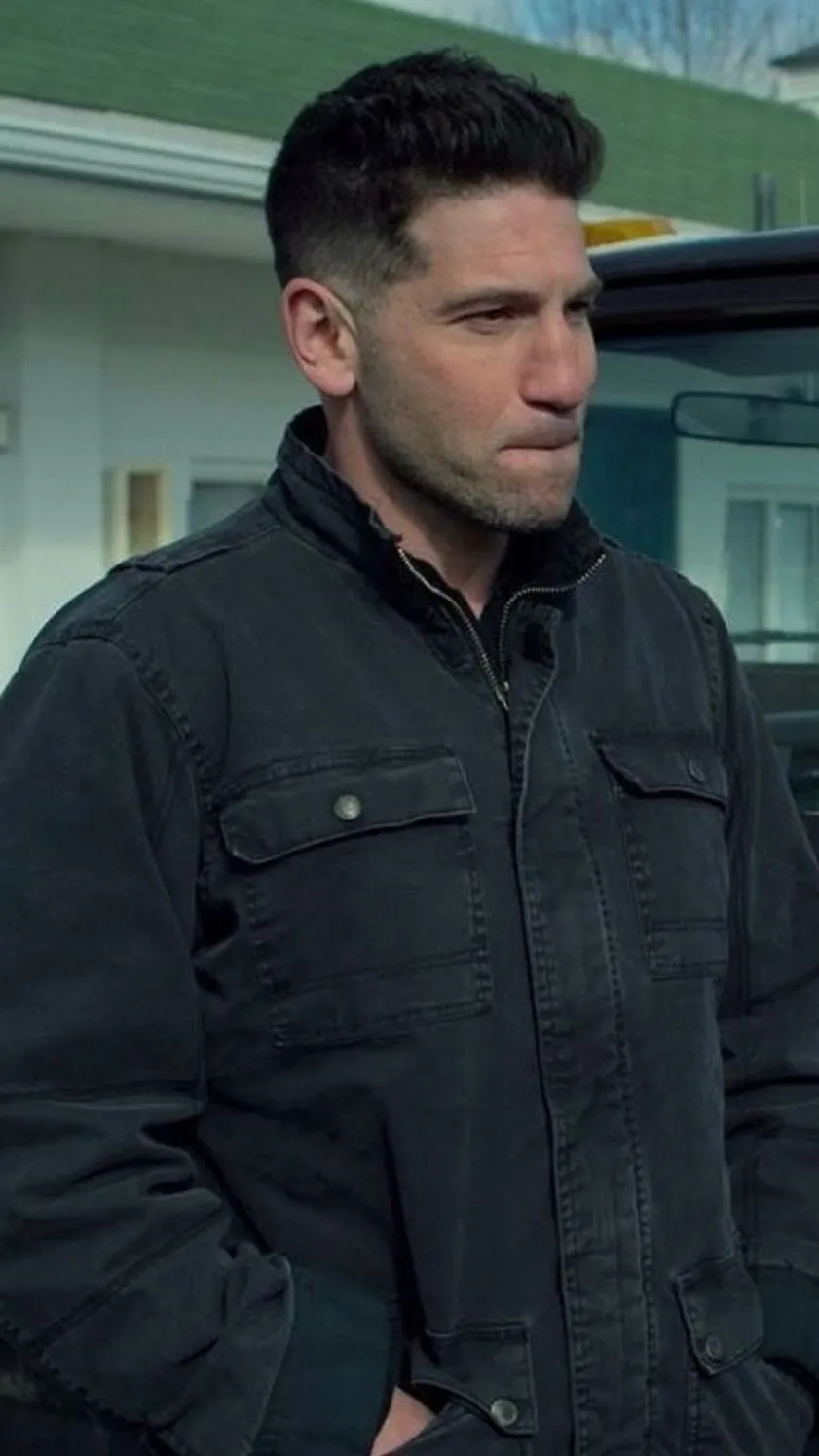 ai character: Frank Castle background