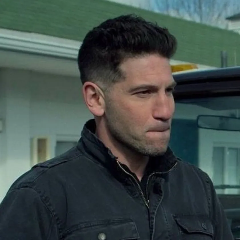 chat with ai character: Frank Castle